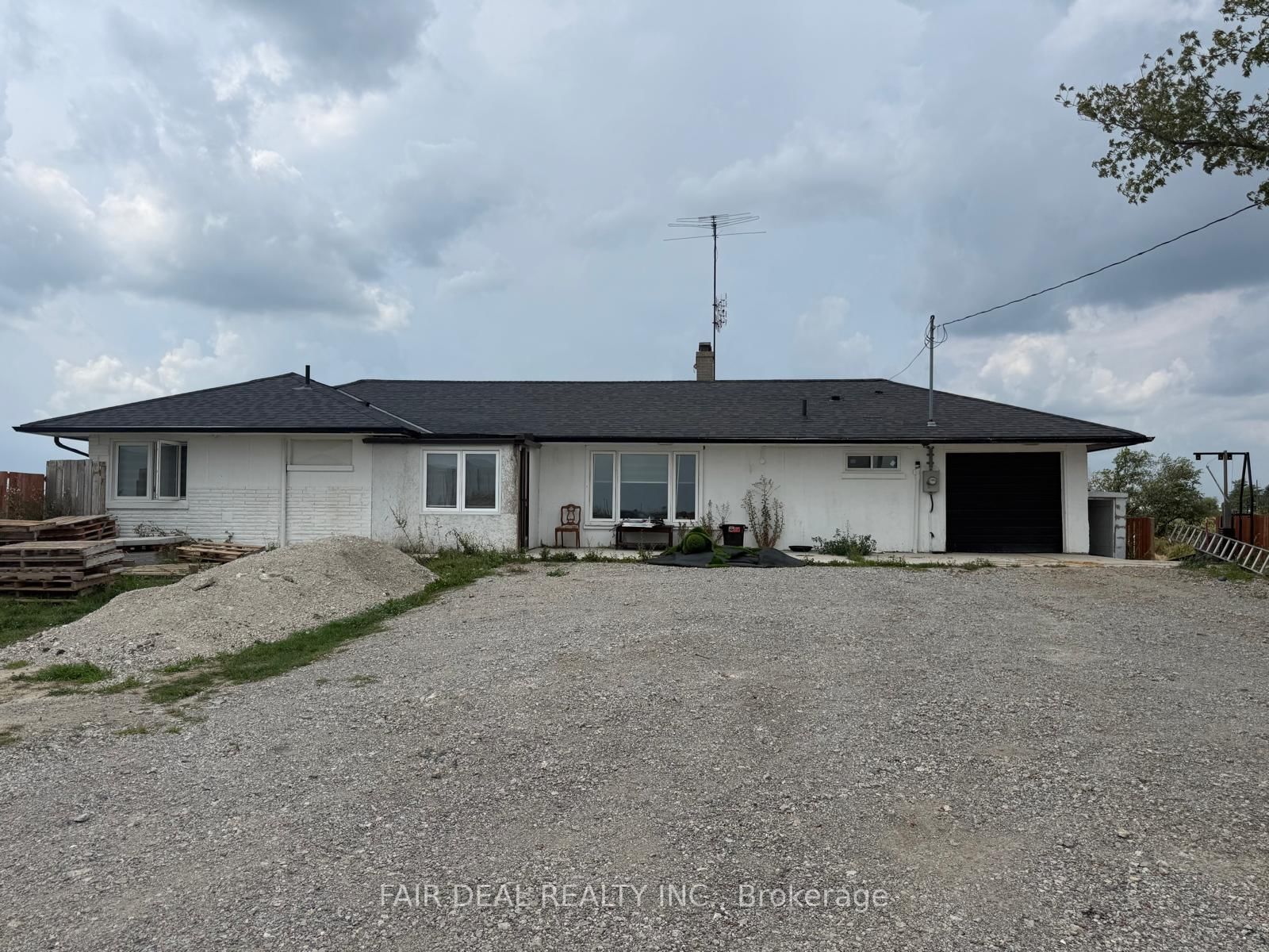 5444 Countryside Dr, Brampton, view 2