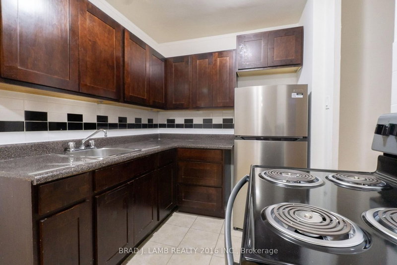 406 - 4 Hill Heights Road