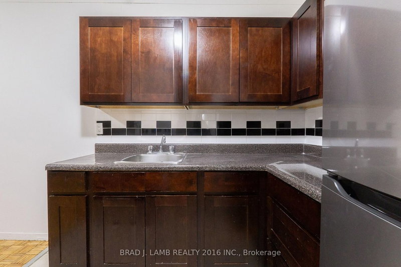 406 - 4 Hill Heights Road