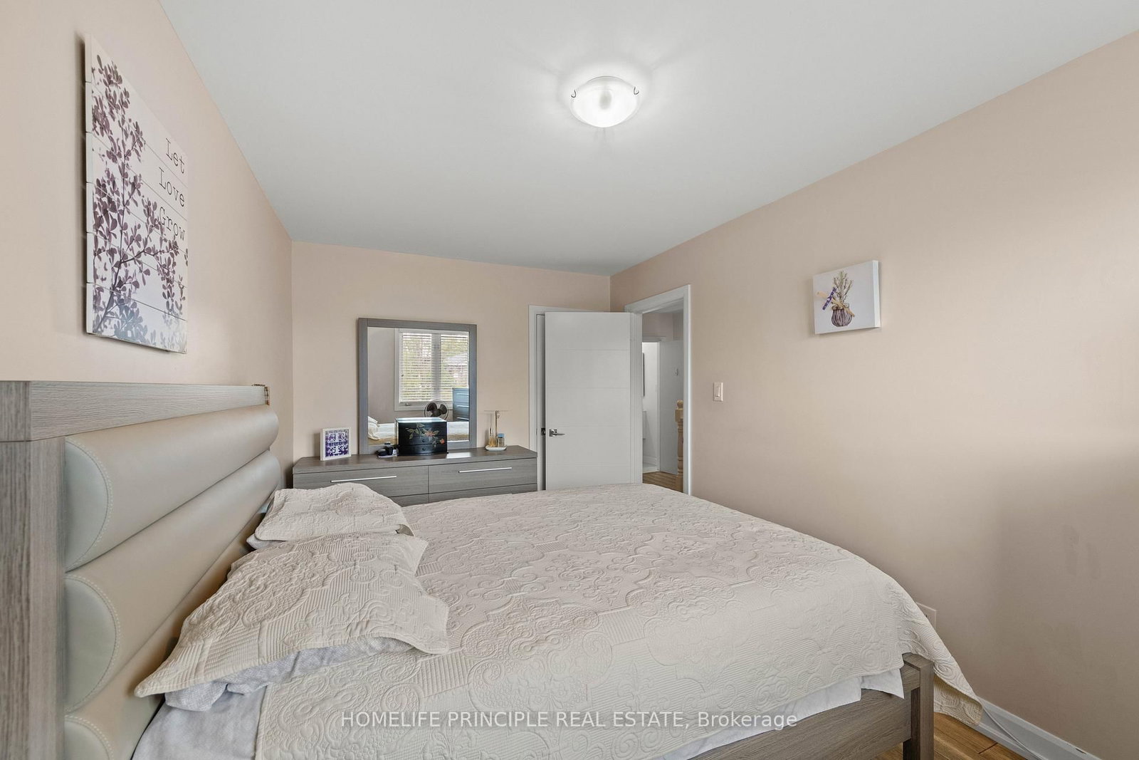 420 Salem Avenue N • Toronto, ON photo 15