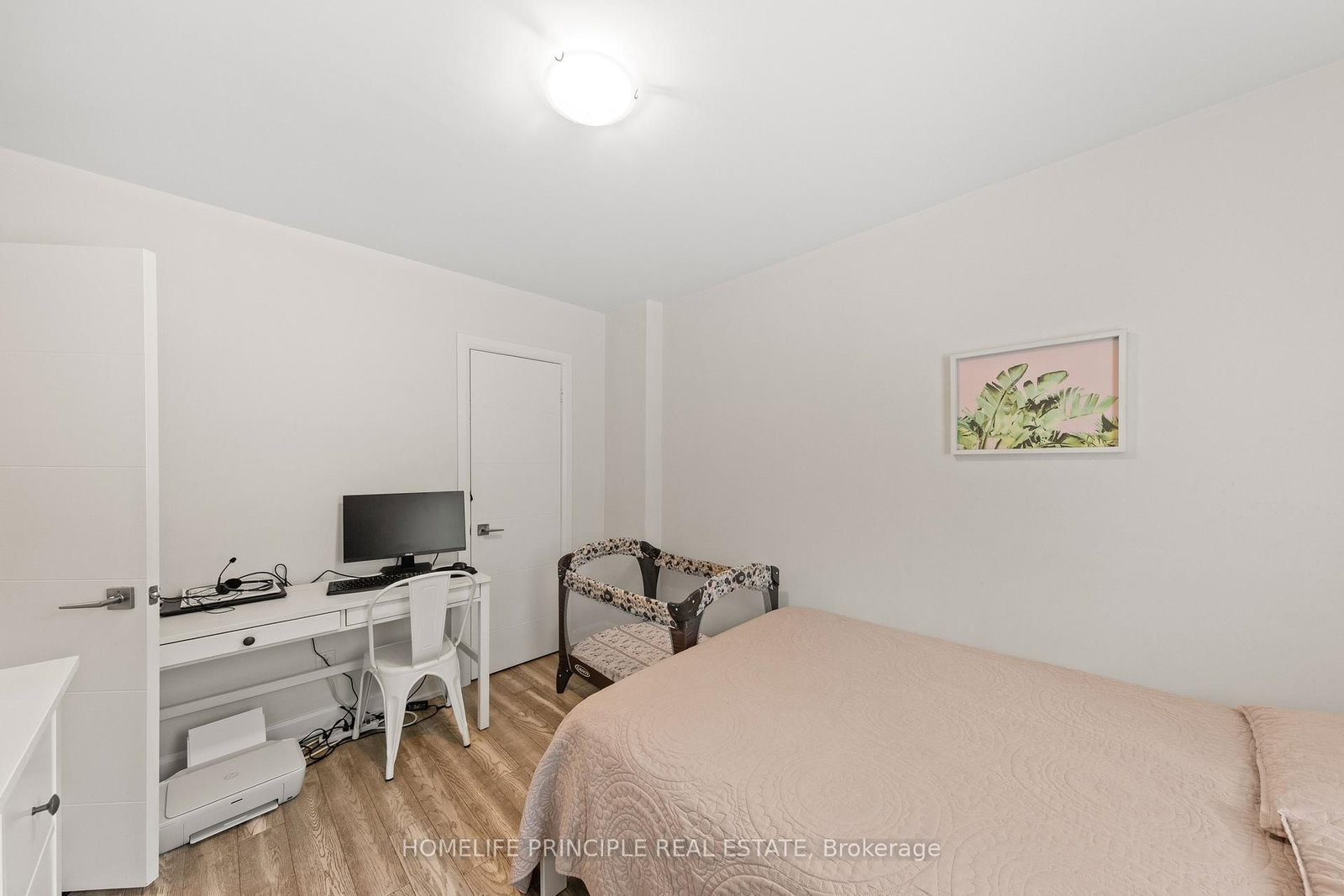 420 Salem Avenue N • Toronto, ON photo 17