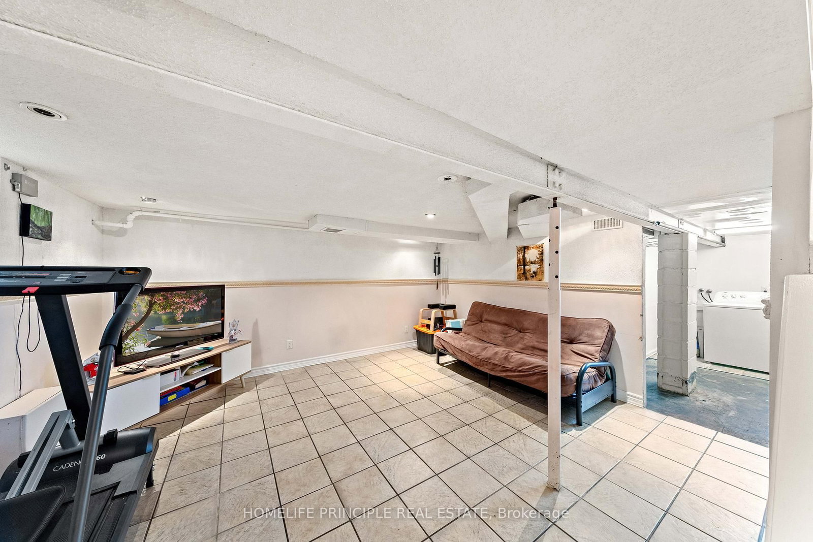 420 Salem Avenue N • Toronto, ON photo 21
