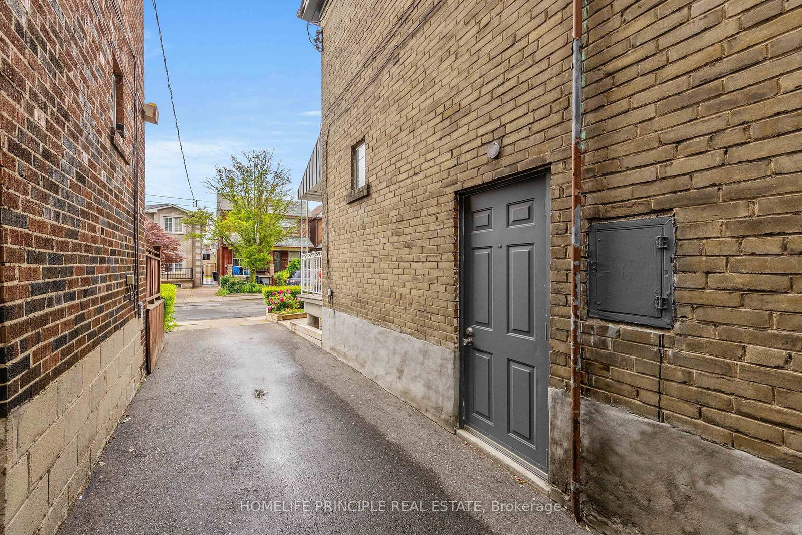 420 Salem Avenue N • Toronto, ON photo 27