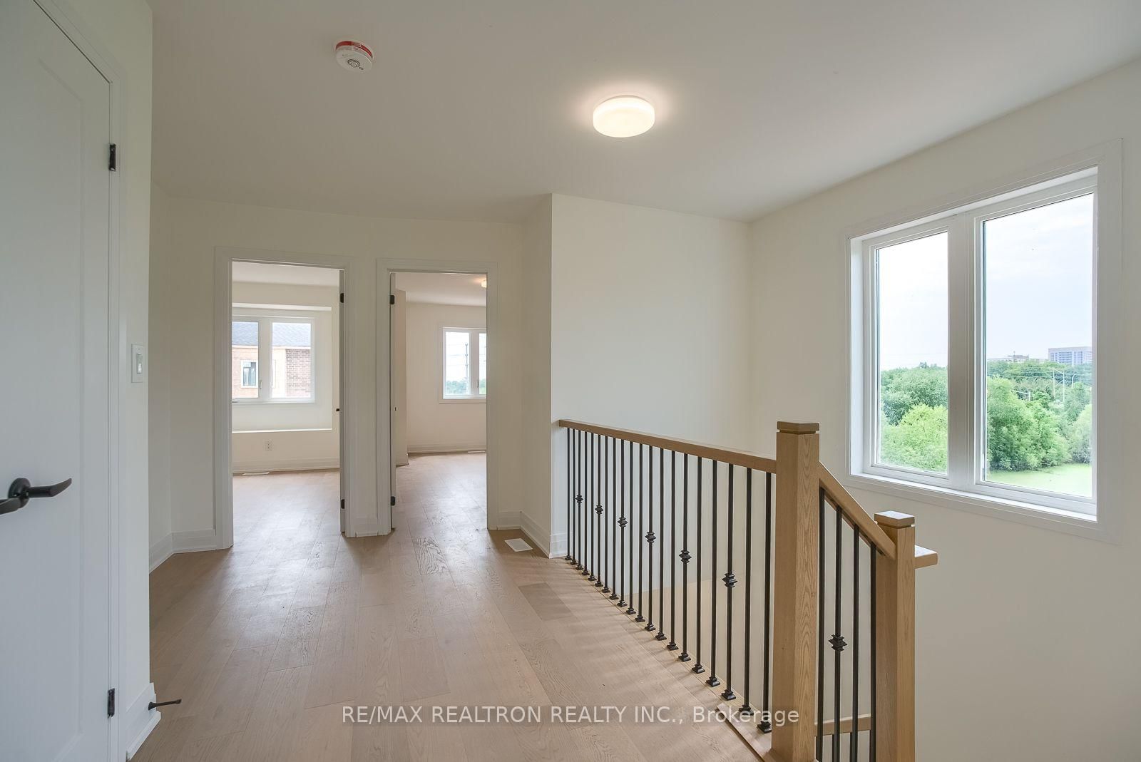 5261 Heeks Common • Burlington, ON photo 17
