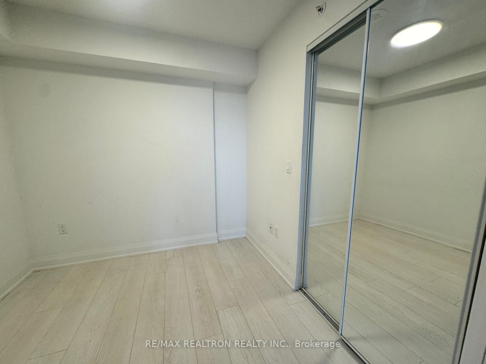 30 Gibbs Road • #1310 • Toronto, ON photo 14