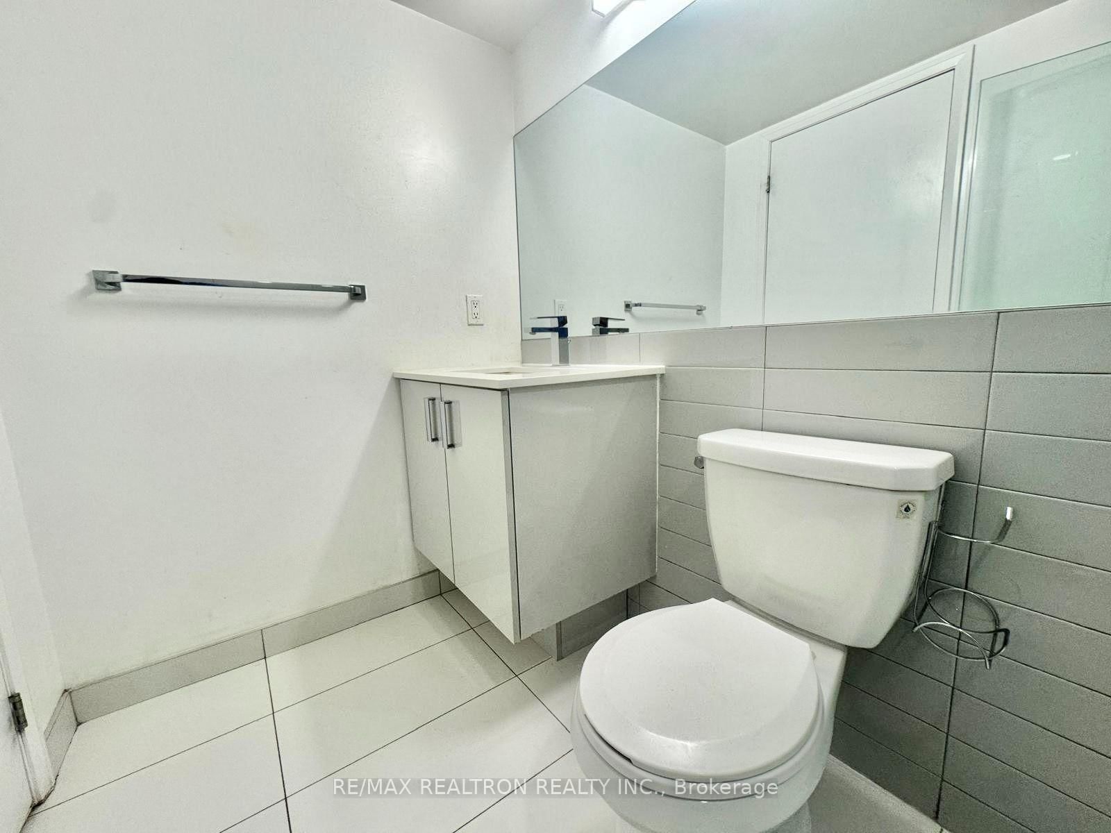 30 Gibbs Road • #1310 • Toronto, ON photo 9
