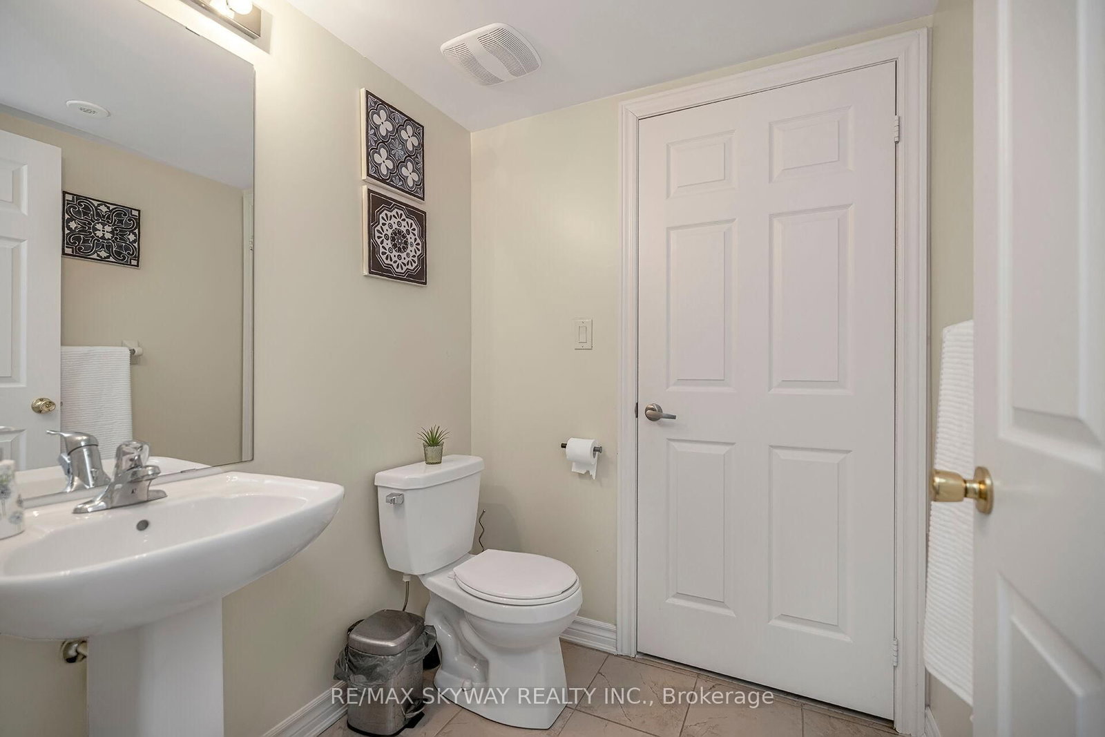 200 Veterans Drive • #10 • Brampton, ON photo 11