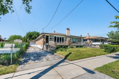 151 Lanyard Road • Toronto, ON photo 3