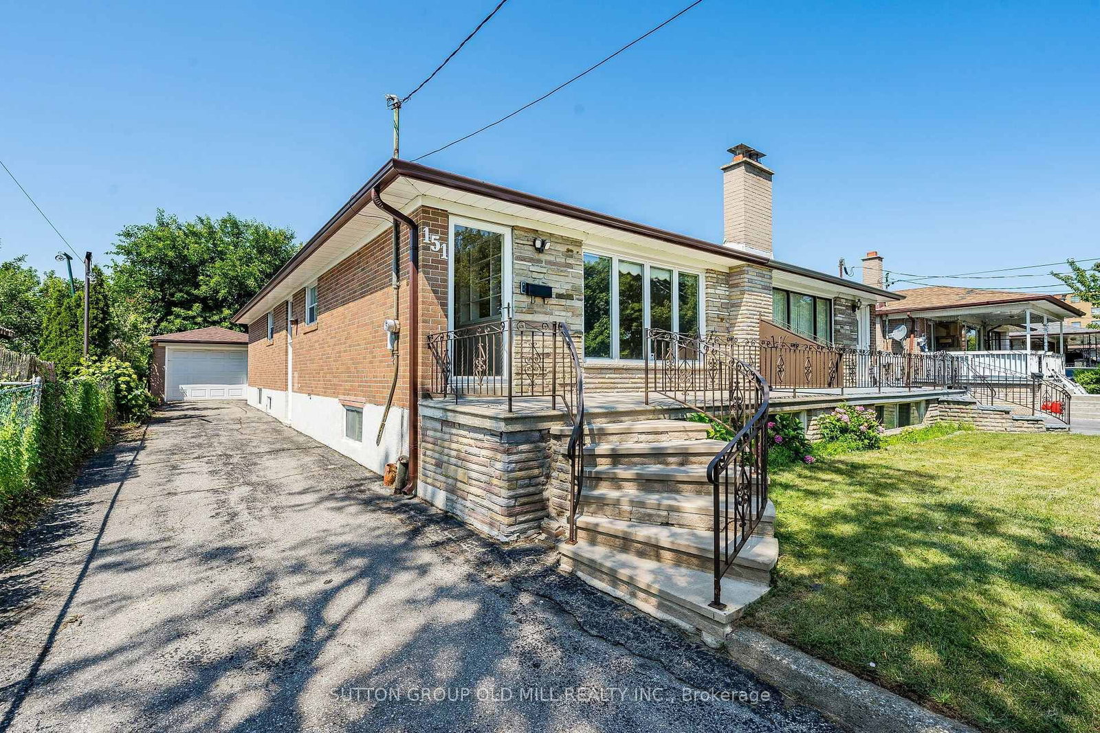 151 Lanyard Road • Toronto, ON photo 5