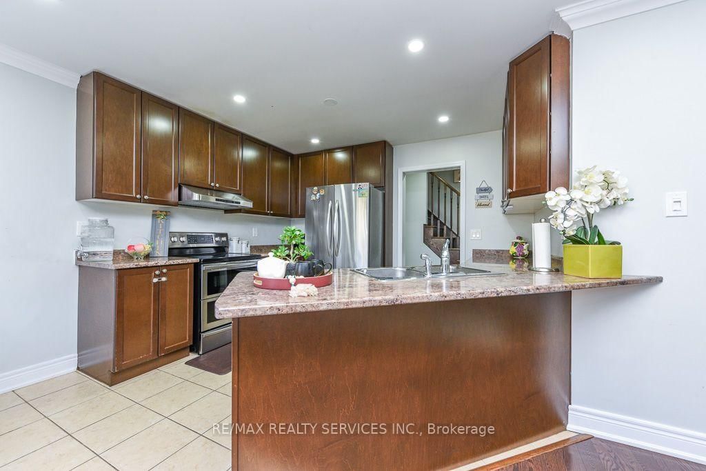 22 ROBERT PARKINSON Drive W • Brampton, ON photo 18