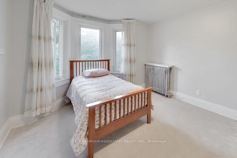 131 Lauder Avenue • Toronto, ON photo 18