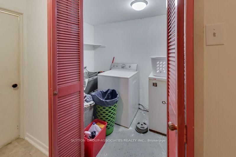 131 Lauder Avenue • Toronto, ON photo 31
