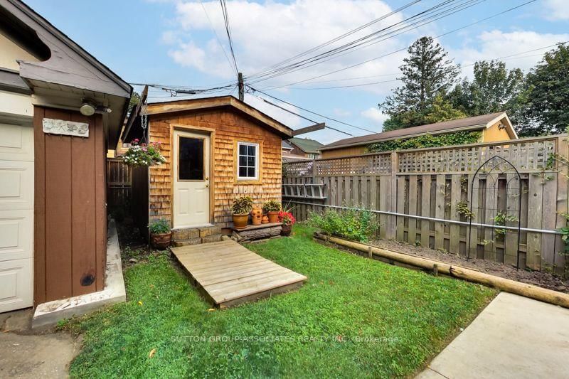 131 Lauder Avenue • Toronto, ON photo 39