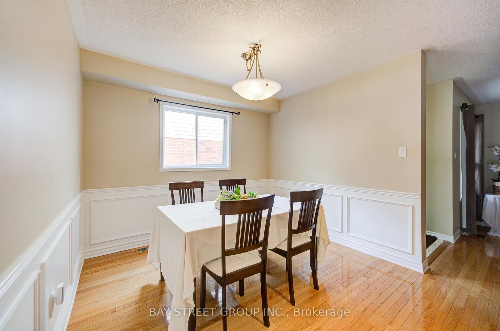 5922 Dalebrook Crescent • Mississauga, ON photo 10