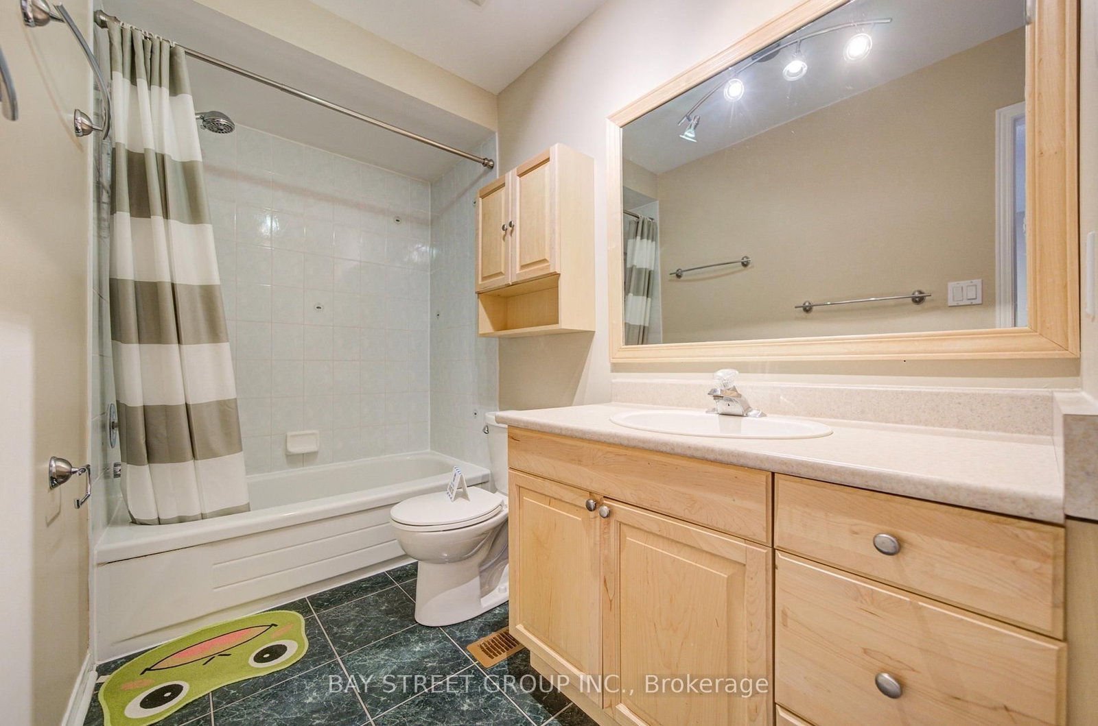 5922 Dalebrook Crescent • Mississauga, ON photo 35