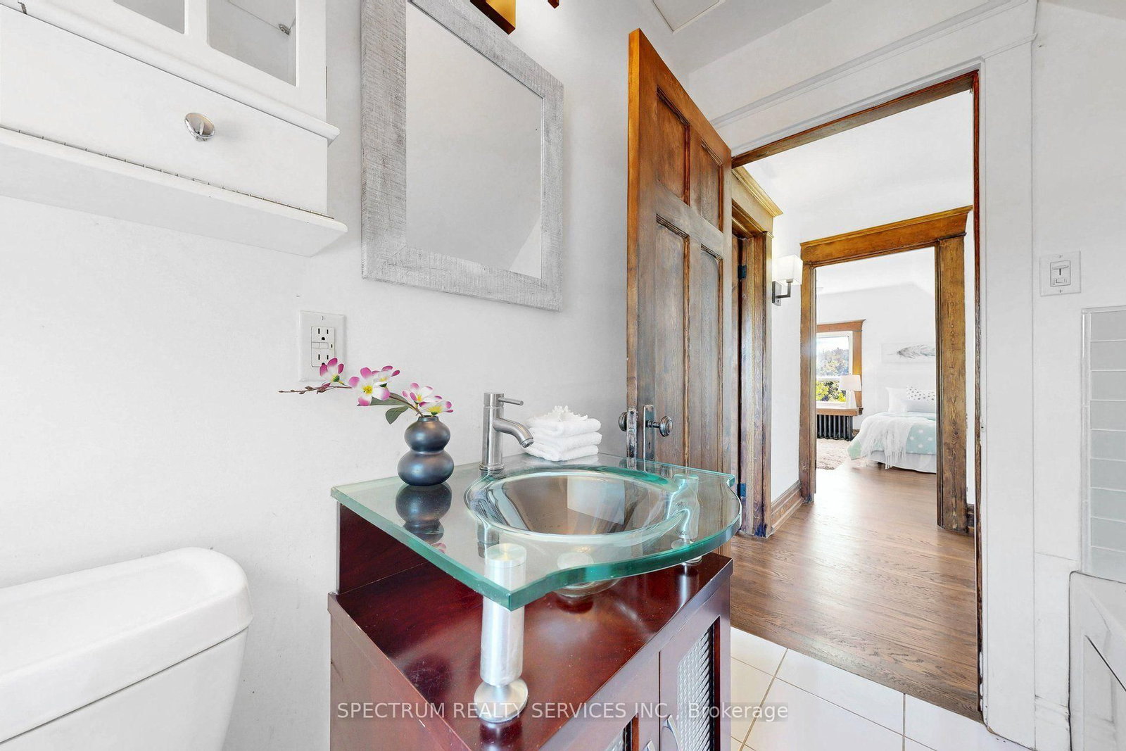 86 Church Street • Toronto, ON photo 36