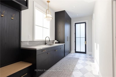 46 2 Oakville,ON L6J 3T2 — Photo 15
