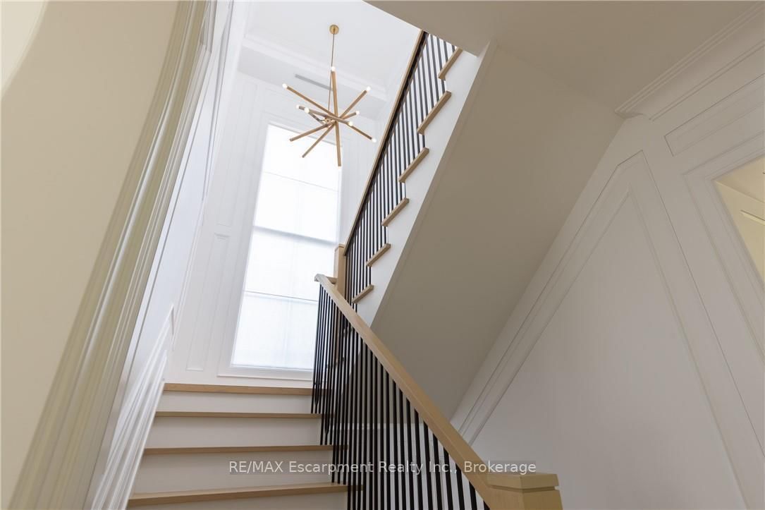 46 Second Street • Oakville, ON photo 18