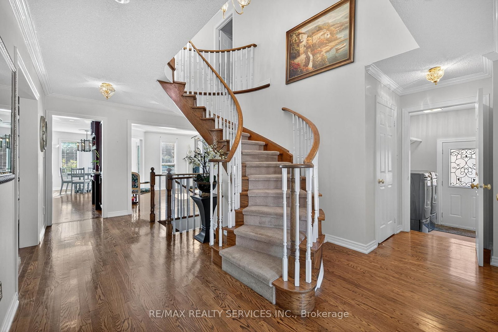 124 Royal Valley Drive • Caledon, ON photo 5