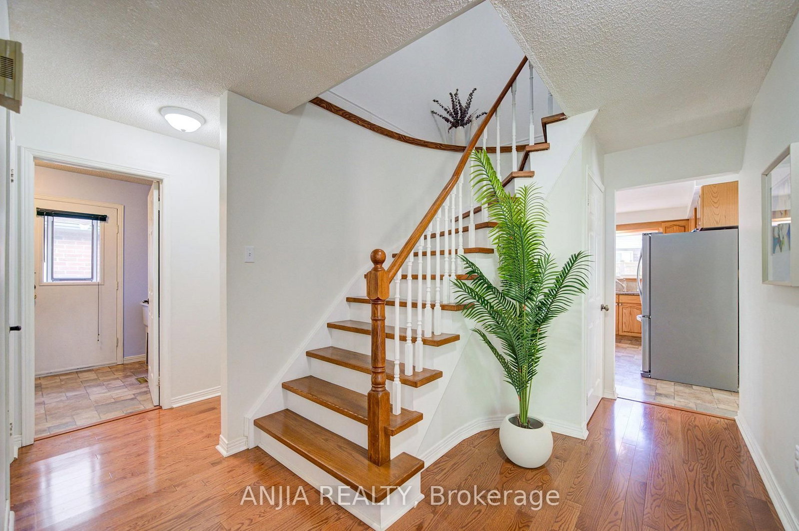 77 Royal Palm Drive • Brampton, ON photo 10