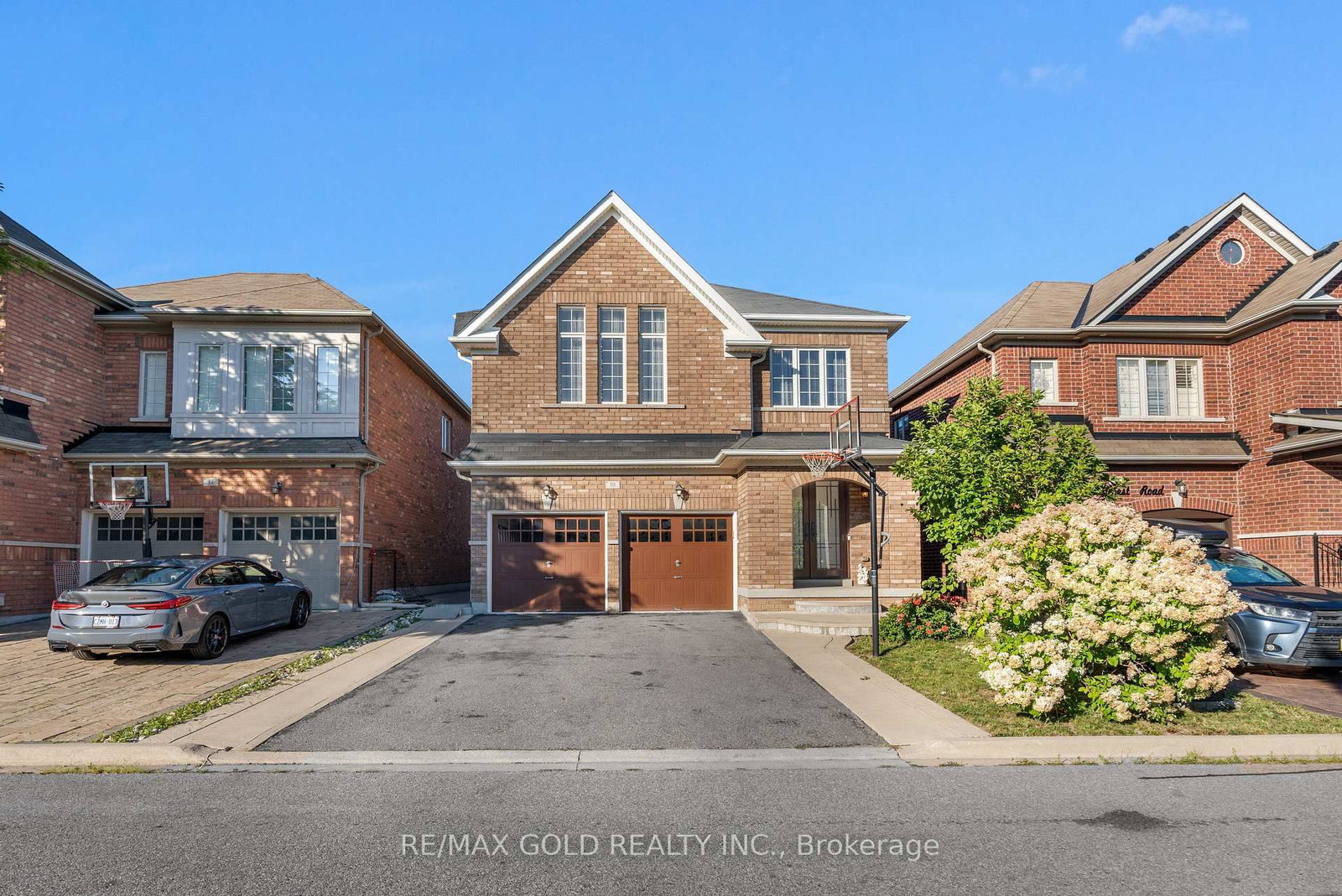 19 Bellcrest Road • Brampton, ON photo 3