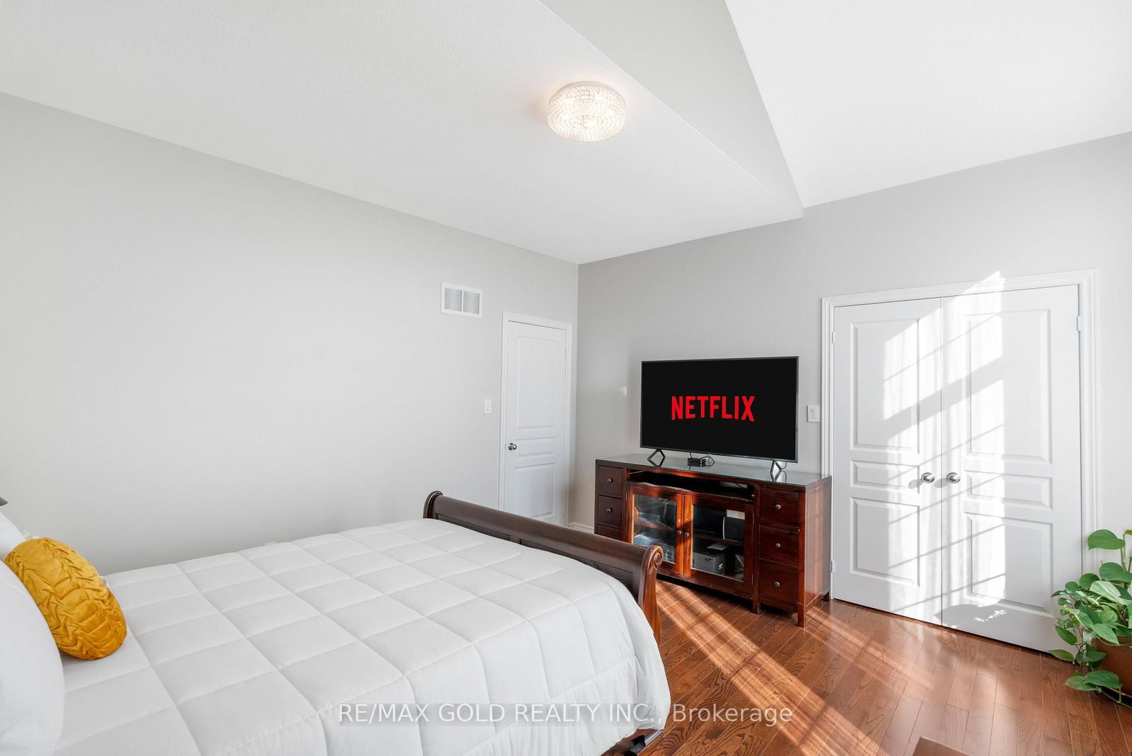 19 Bellcrest Road • Brampton, ON photo 30