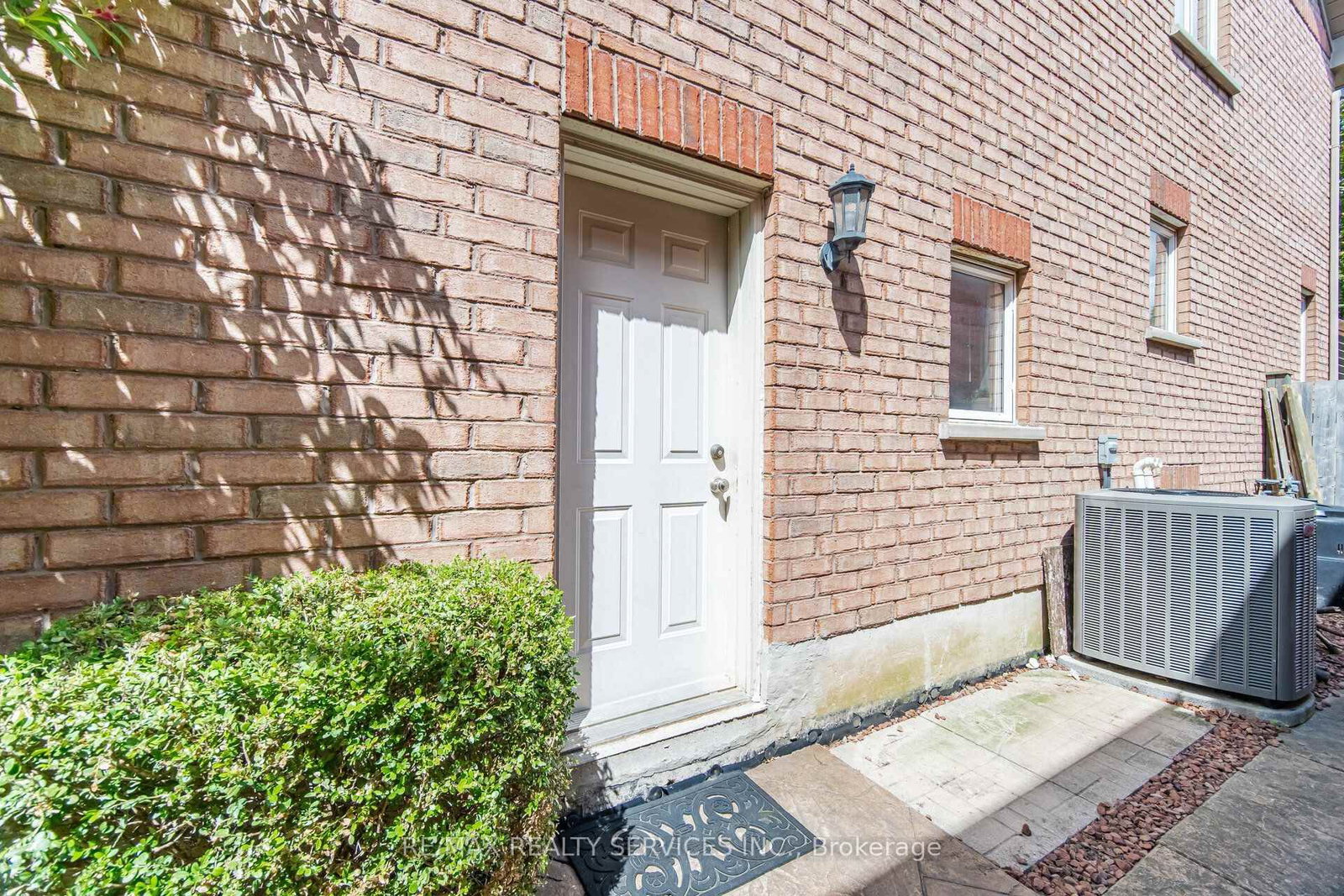 23 Swansea Meadows Drive • Brampton, ON photo 37