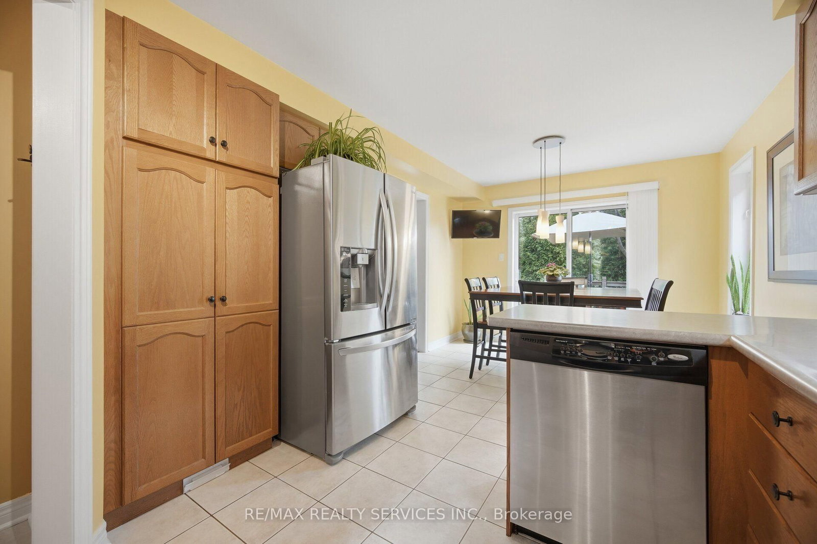 23 Swansea Meadows Drive • Brampton, ON photo 6