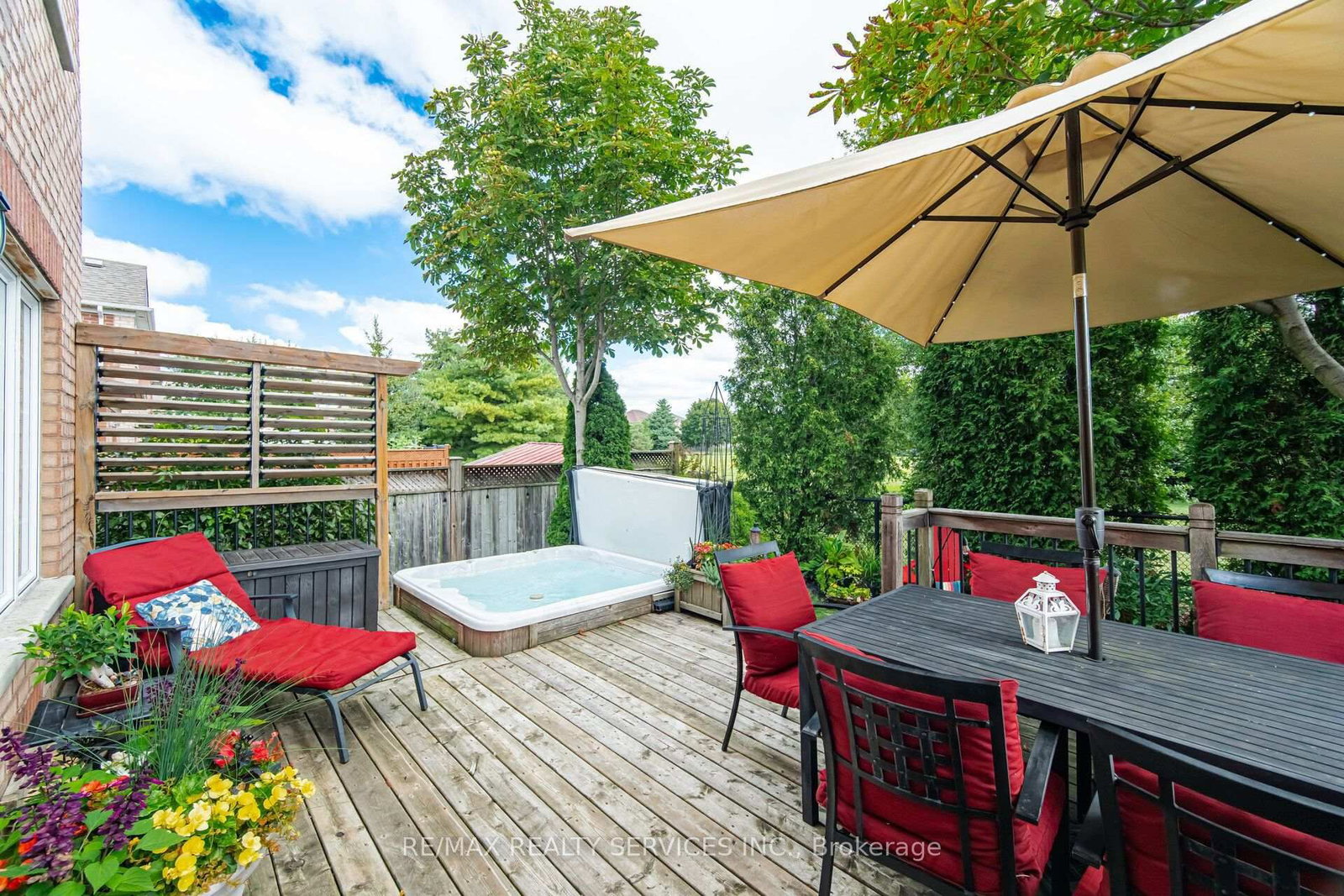 23 Swansea Meadows Drive • Brampton, ON photo 8