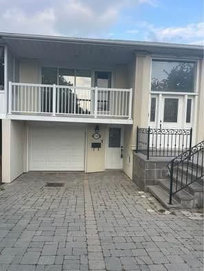 3589 Birchmeadow Crescent