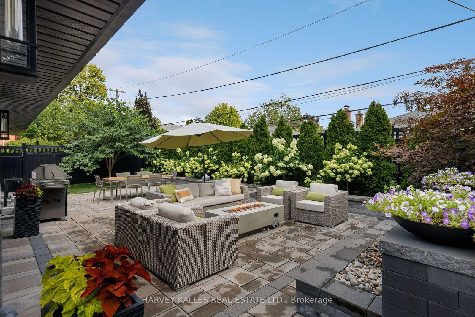 75 Markland Drive • Toronto, ON photo 12