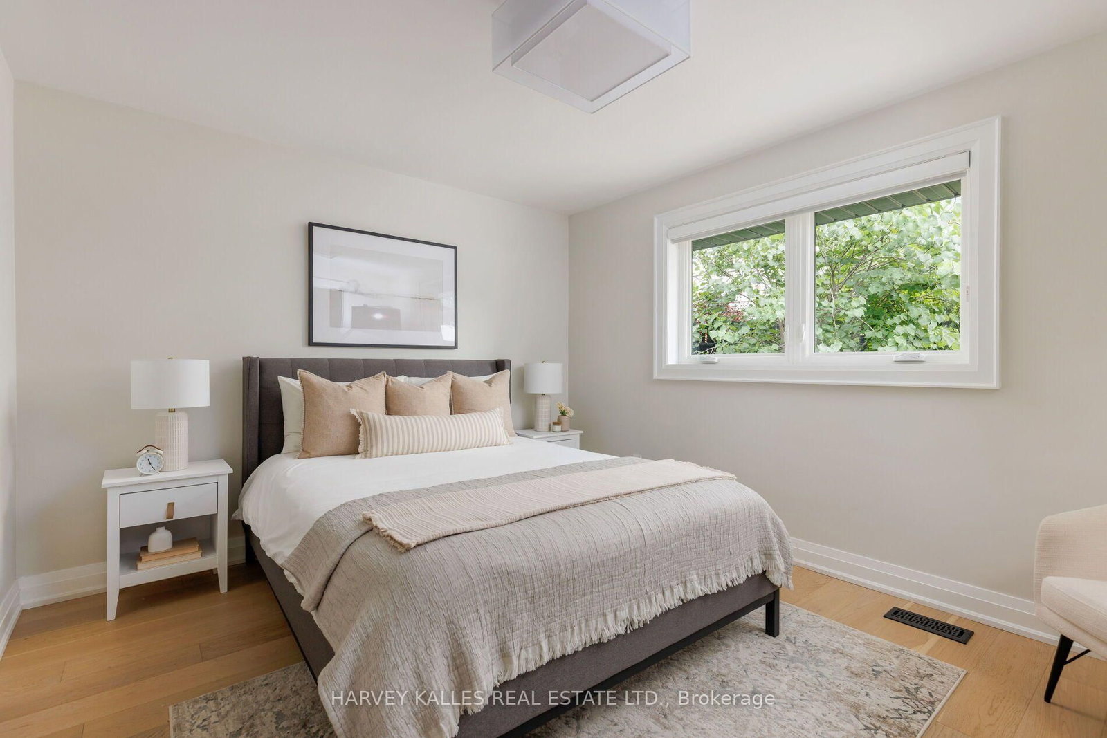 75 Markland Drive • Toronto, ON photo 27