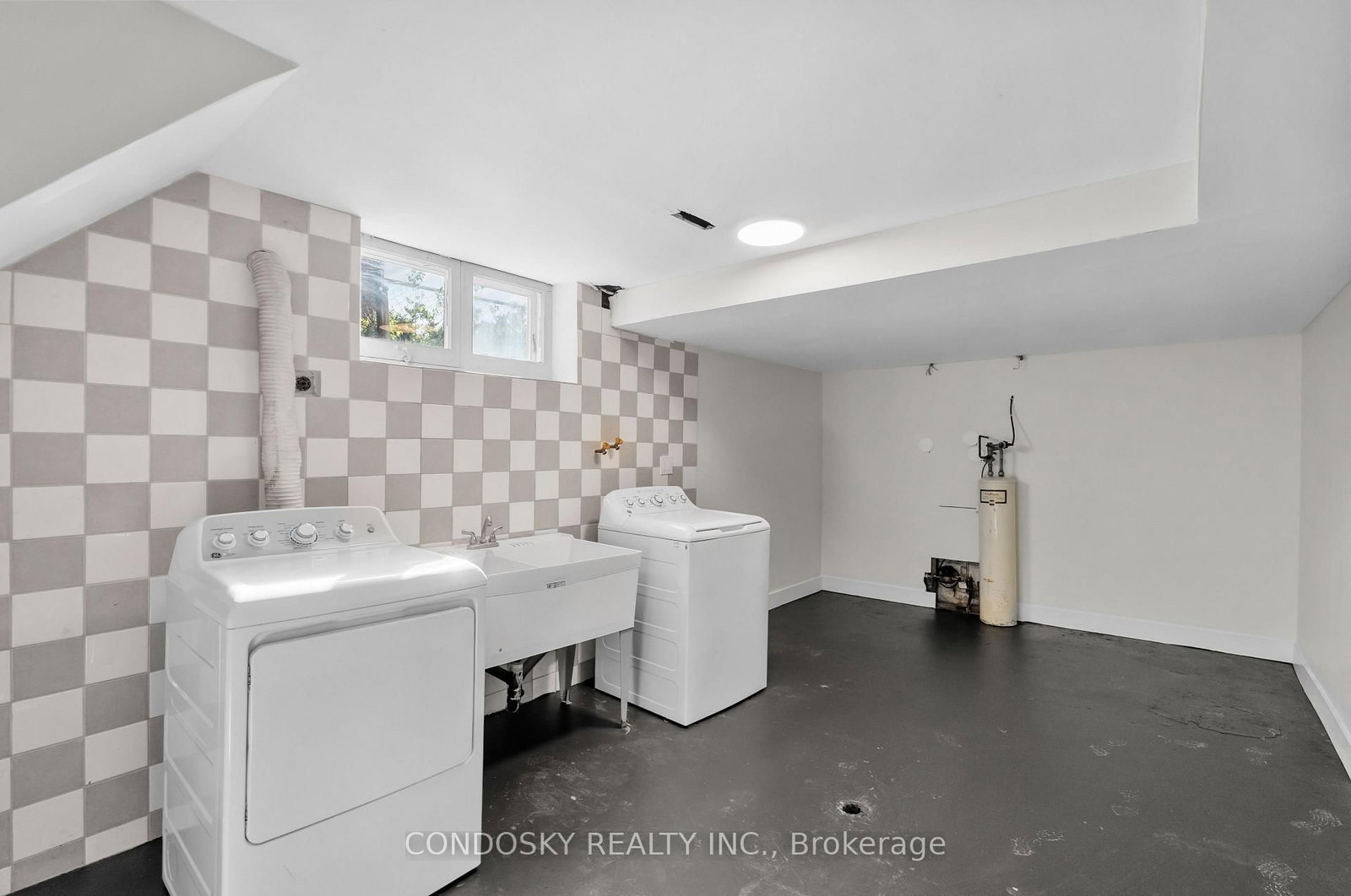 768 Annamore Road • Mississauga, ON photo 37