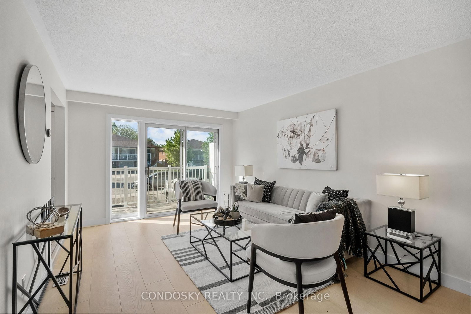 768 Annamore Road • Mississauga, ON photo 5