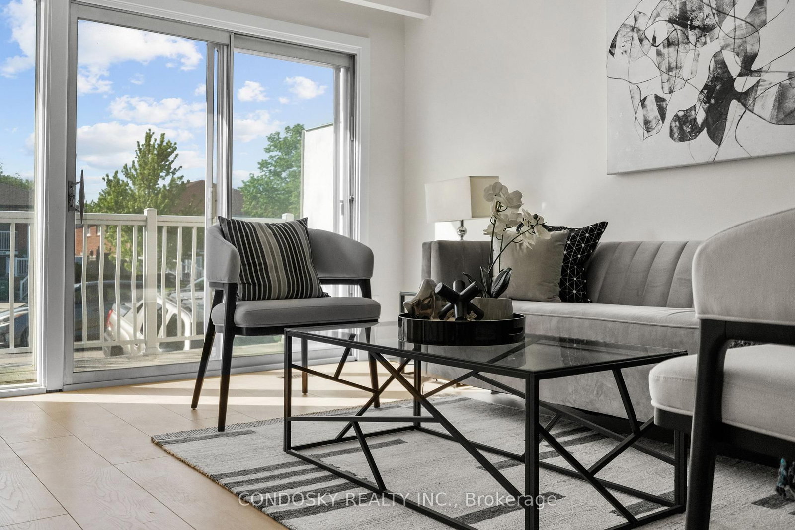 768 Annamore Road • Mississauga, ON photo 6