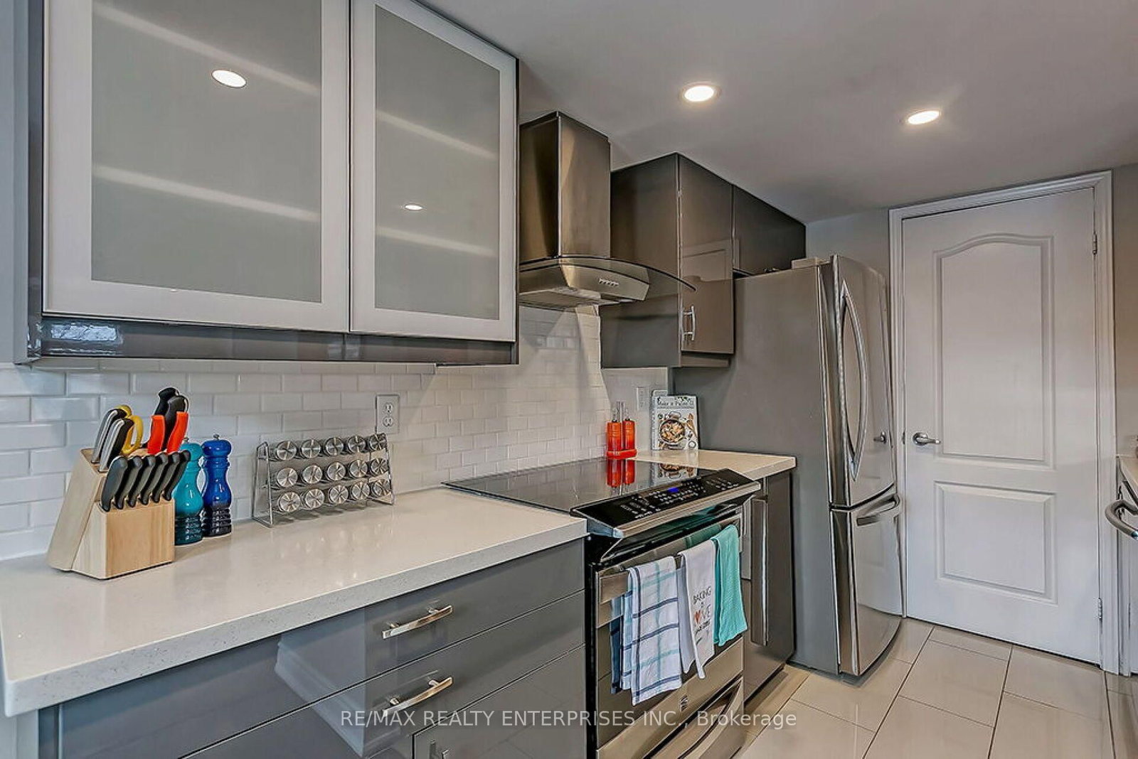2386 Munn's Avenue • #Unit E • Oakville, ON photo 8