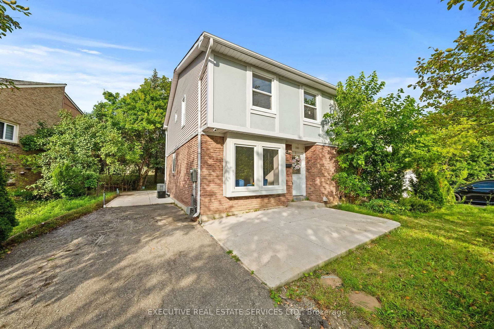 100 Centre Street N • Brampton, ON photo 1