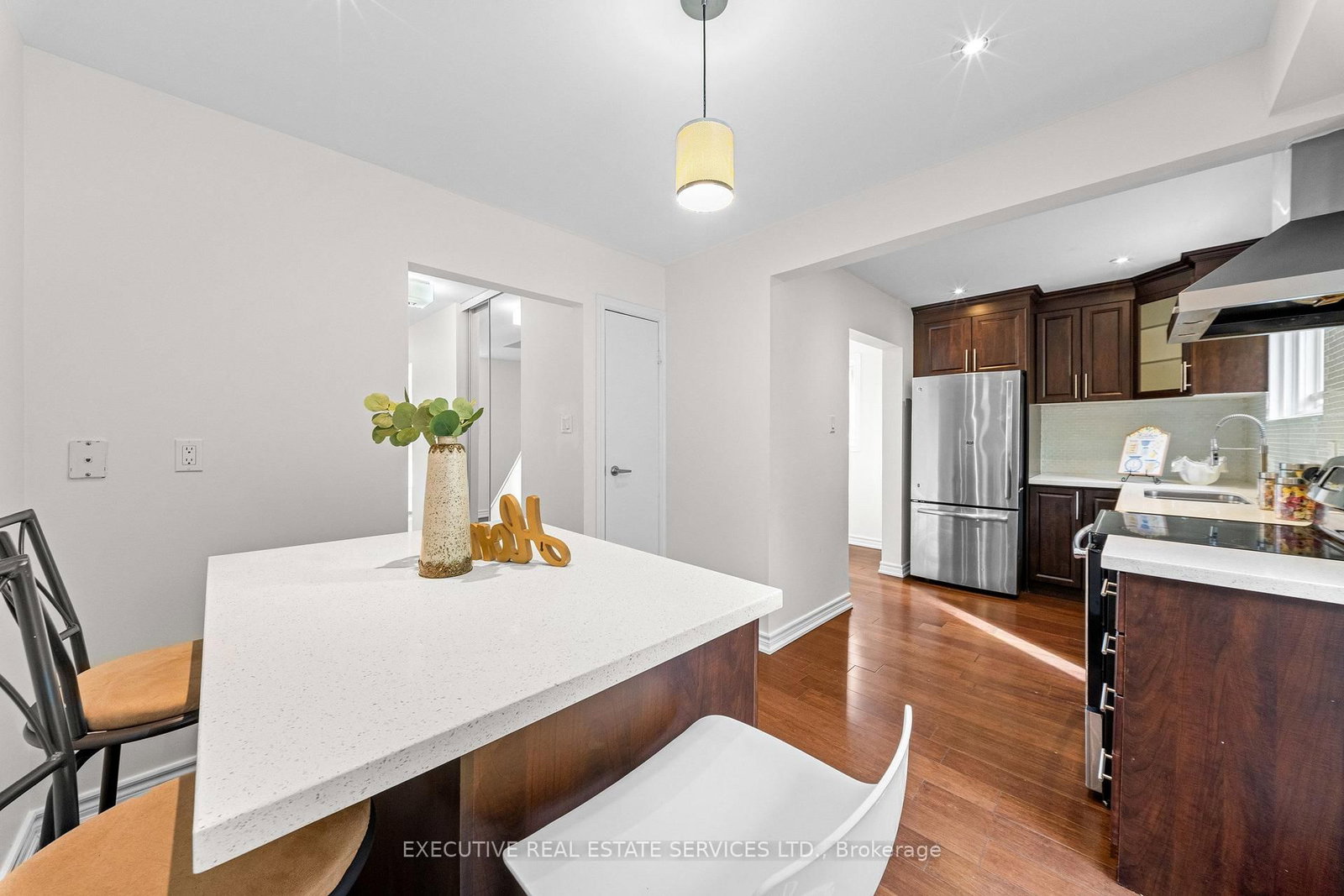 100 Centre Street N • Brampton, ON photo 18