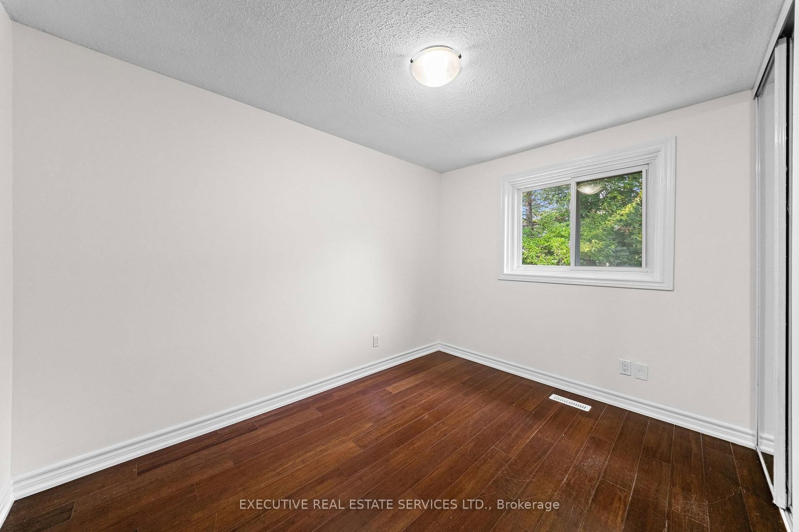 100 Centre Street N • Brampton, ON photo 29