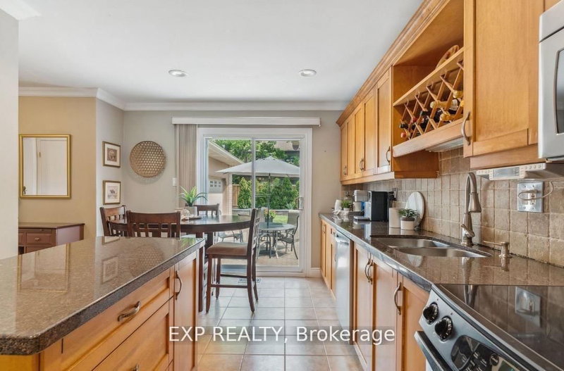 259 O'donoghue unit1 Avenue