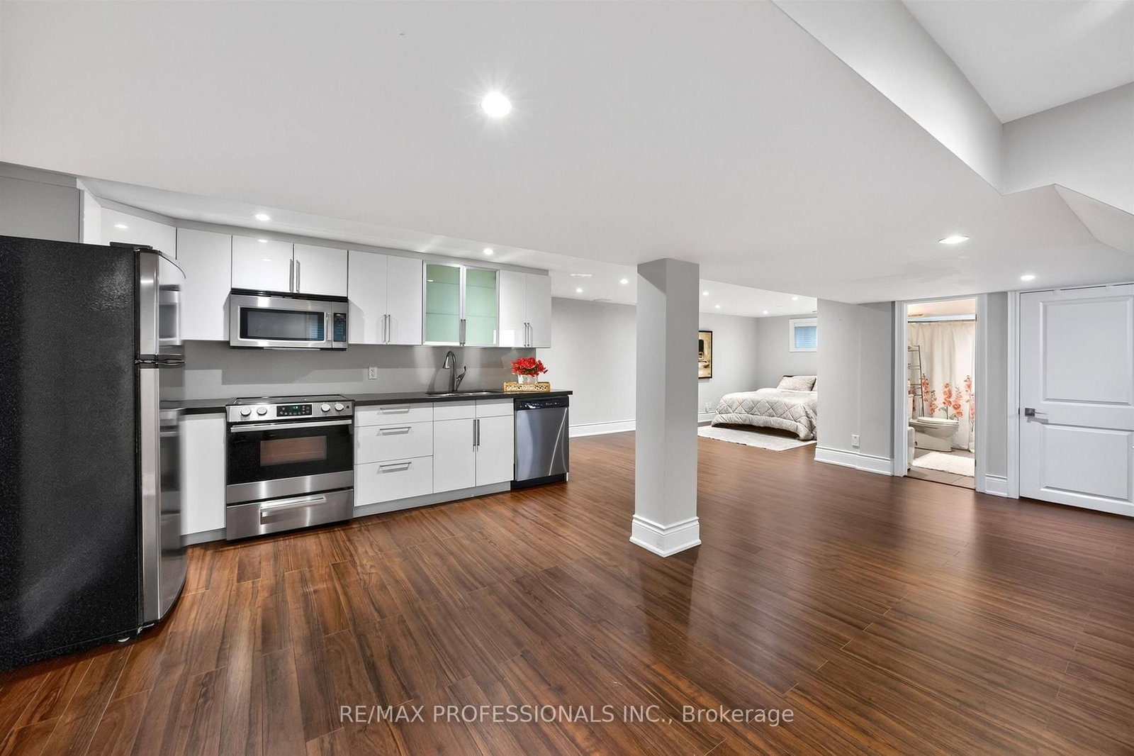 57 Merrygale Crescent • Toronto, ON photo 32
