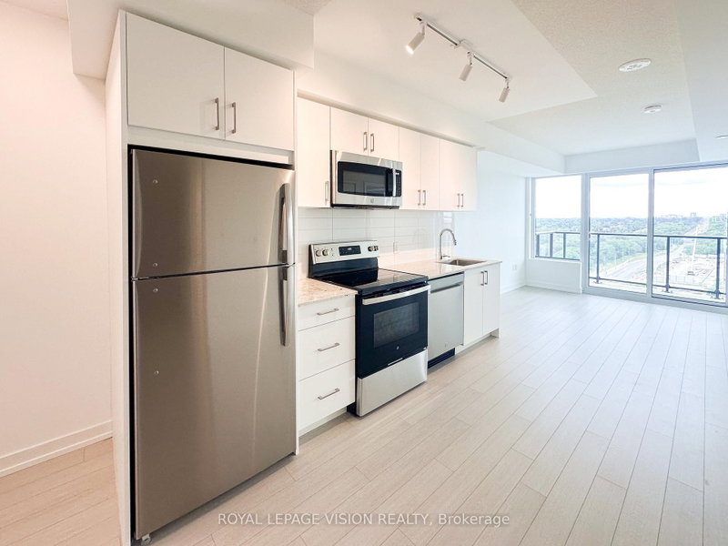 1411 - 4010 Eglinton Avenue W