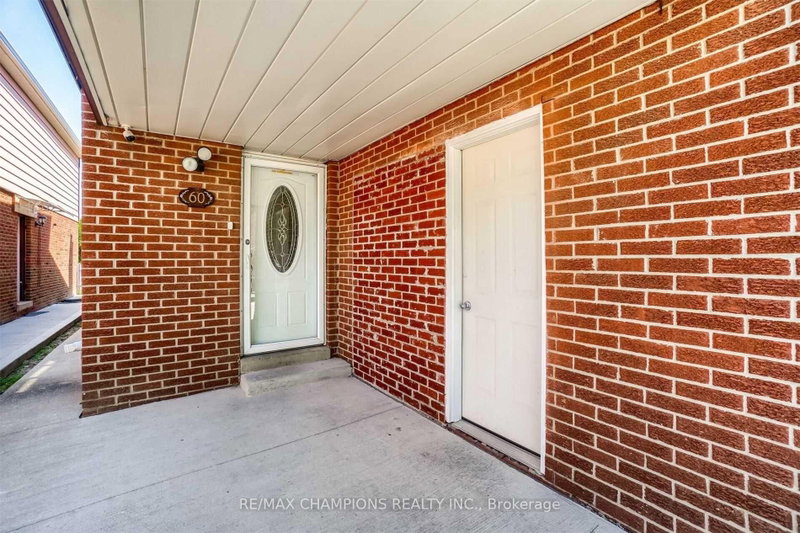 60 Banting Crescent