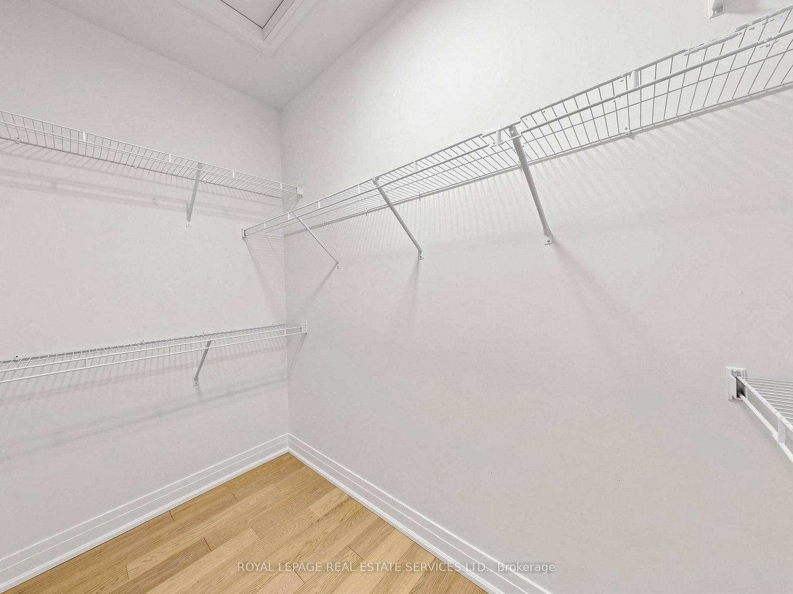 1340 Aymond Crescent • Oakville, ON photo 27