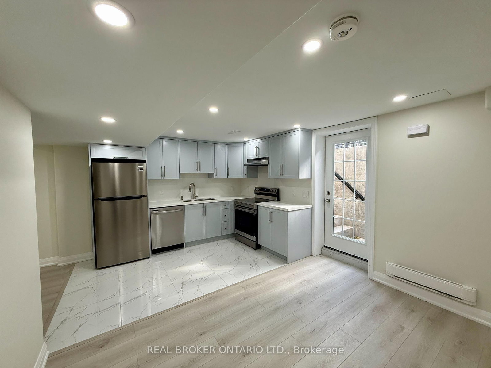 Bsmt - 42 Sunnyview Road, Brampton 2