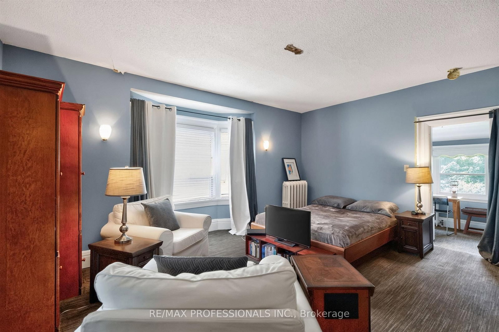 284 Indian Road • Toronto, ON photo 21