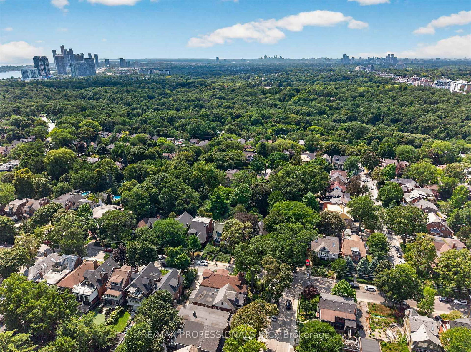 284 Indian Road • Toronto, ON photo 50