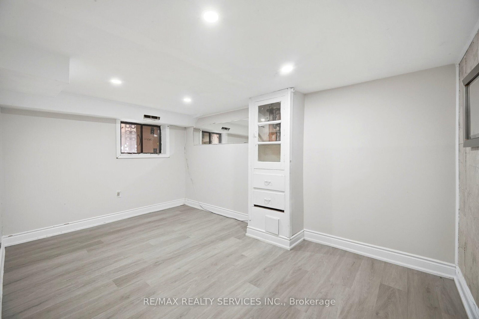 1147 Dufferin Street • Toronto, ON photo 32