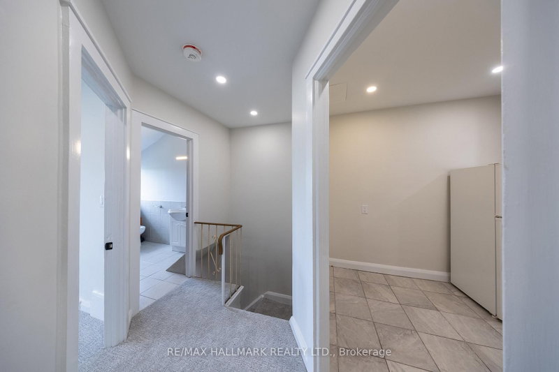 Upper - 1366 Davenport Road