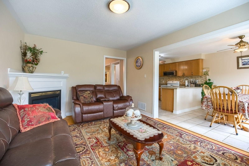 8 Sweet Briar Brampton,ON L6Z 4V3 — Photo 13